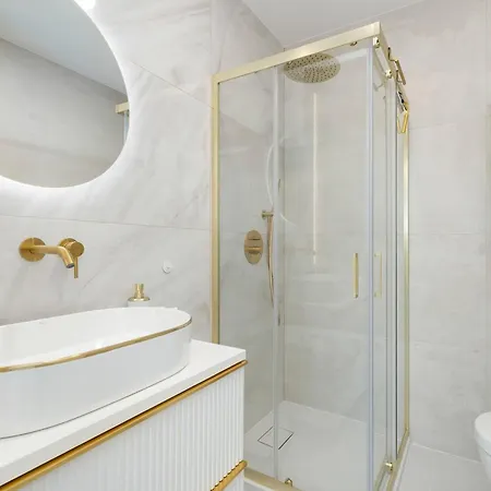 Dazzling With Balcony And 3 Parking Spaces In By Renters Prestige